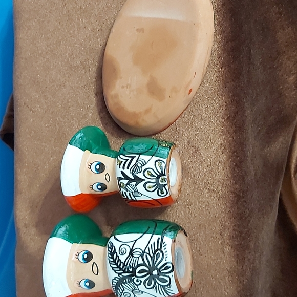 🙊2 for $50 Salt and Pepper clay hand painted - Picture 6 of 7